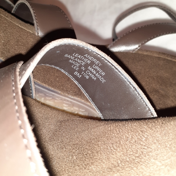 Nine West wedges. Size 8. Never worn - Picture 5 of 6